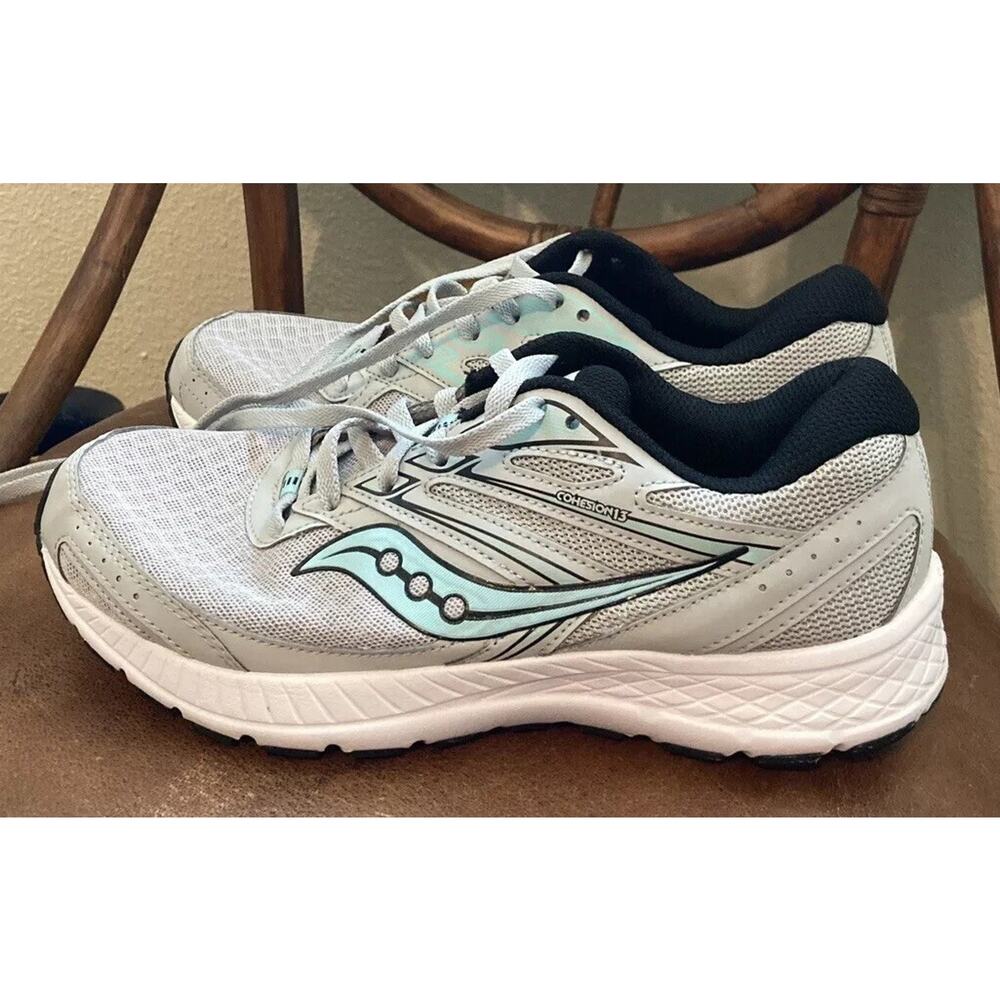 Saucony Women's Size 9.5 Light Gray Cut Out Lace Up Sneakers Athletic Shoes